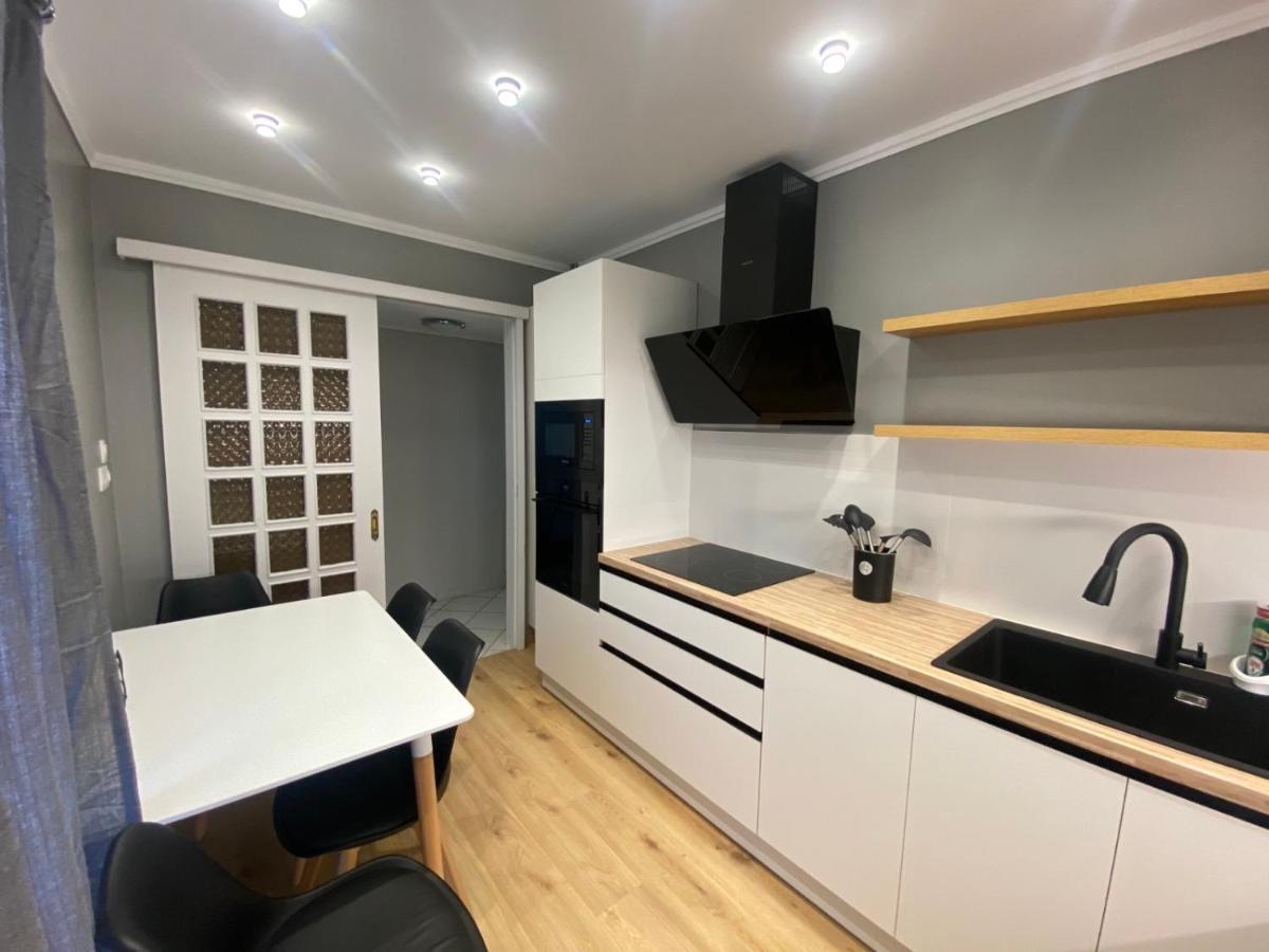 Comfortable Apartment Near To Metro アテネ エクステリア 写真